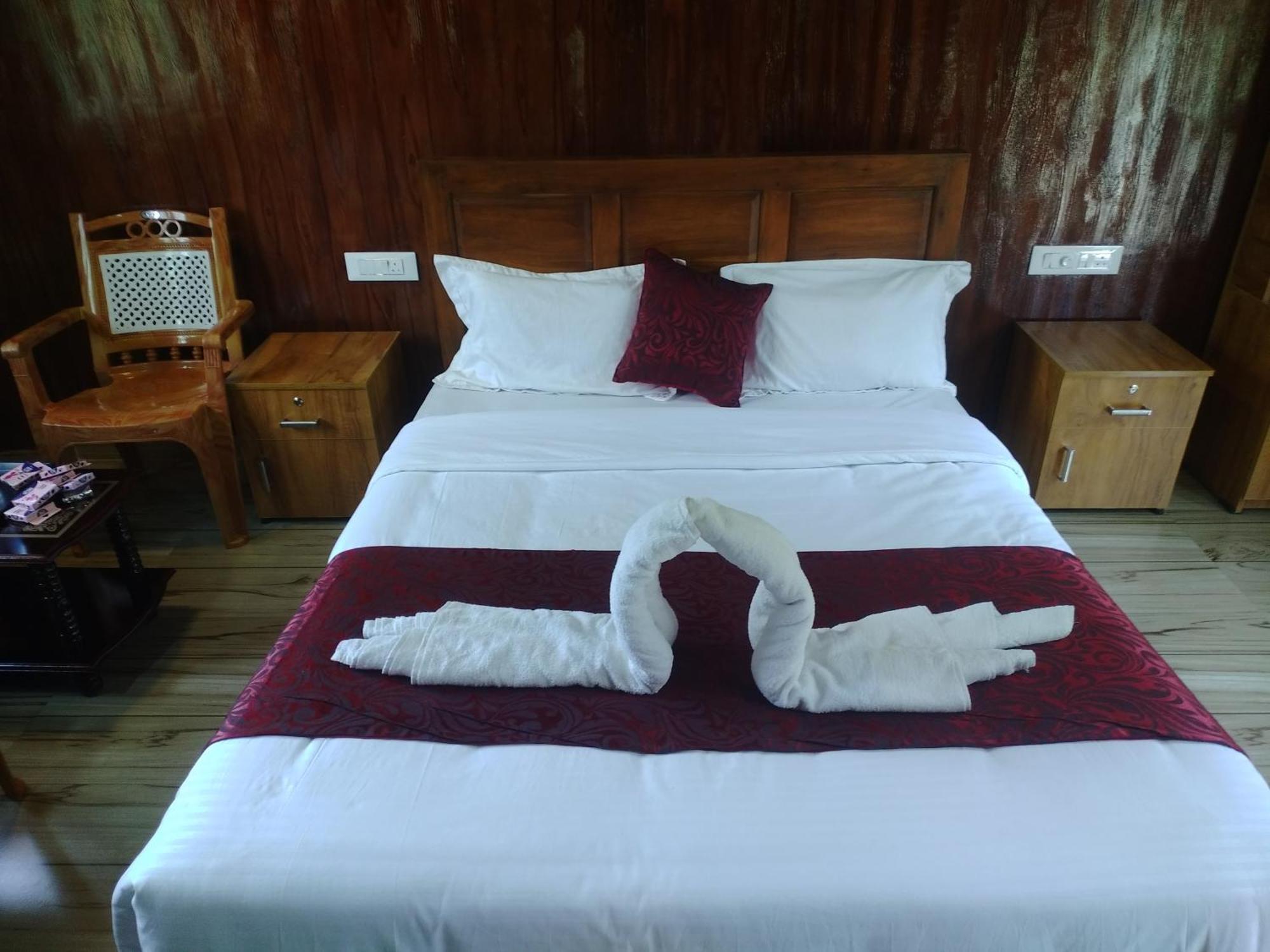 Don'S River Valley Jungle Resort Maraiyur Bagian luar foto